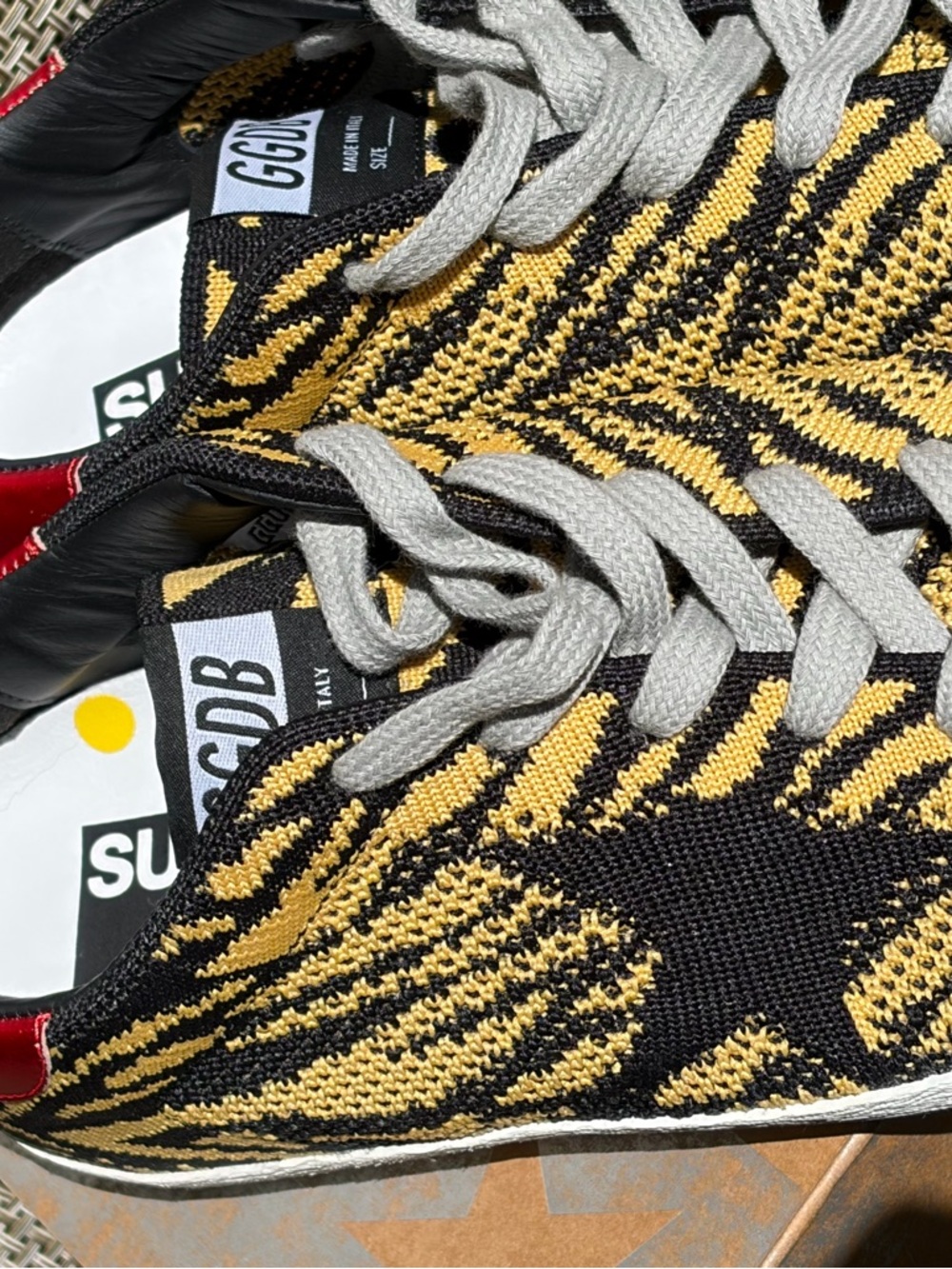 NIB Golden Goose Women’s 39 Tiger Knitted NIB Yellow Black Red Metallic Rtl $515 - Picture 8 of 13